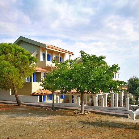 Olive Bay Hilltop Apartments Amoliani Exterior foto