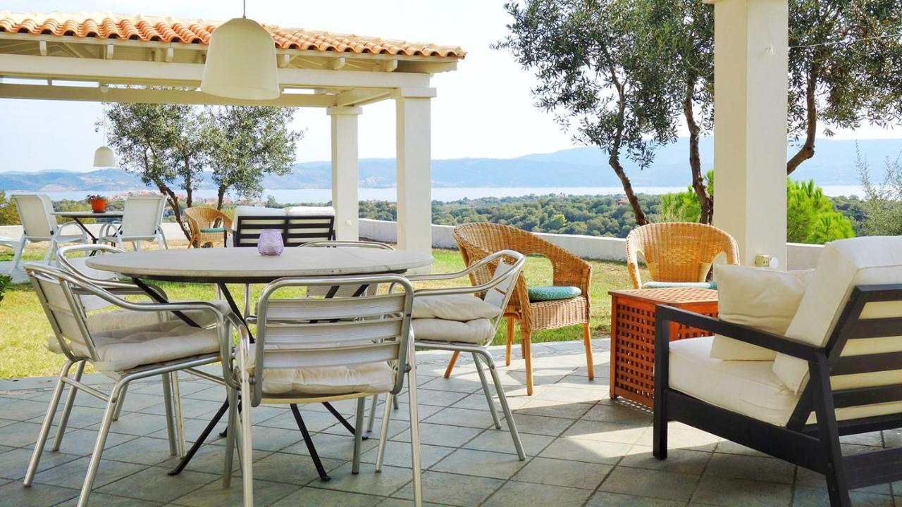 Olive Bay Hilltop Apartments Amoliani Exterior foto