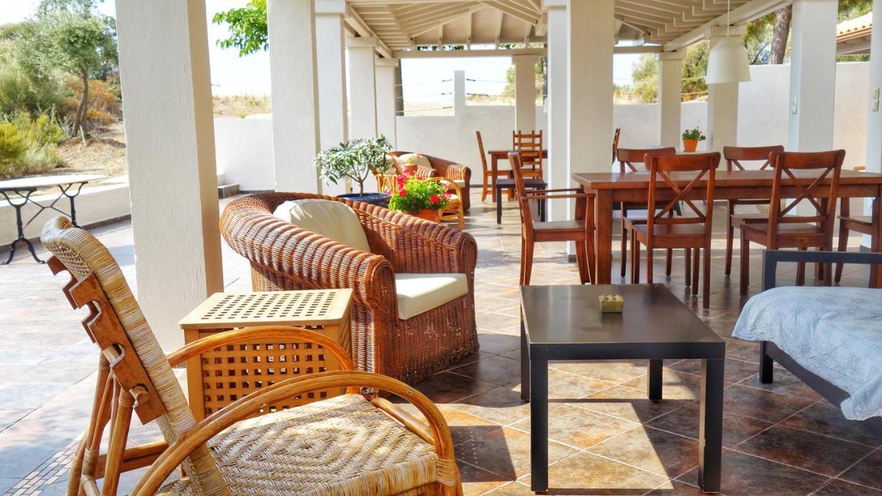 Olive Bay Hilltop Apartments Amoliani Exterior foto